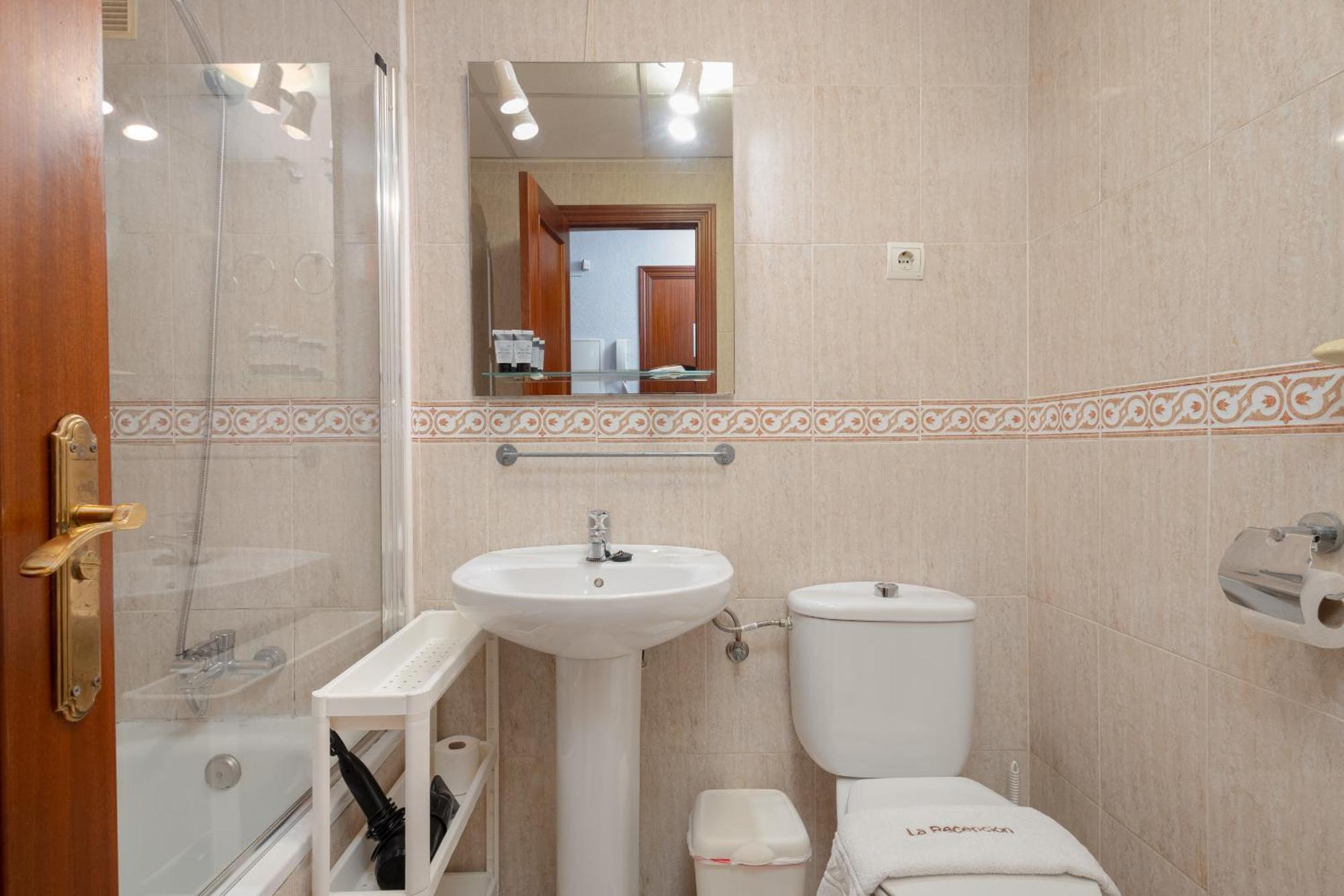 C22 Nice 1 Bdr With Parking Malaga Exterior photo